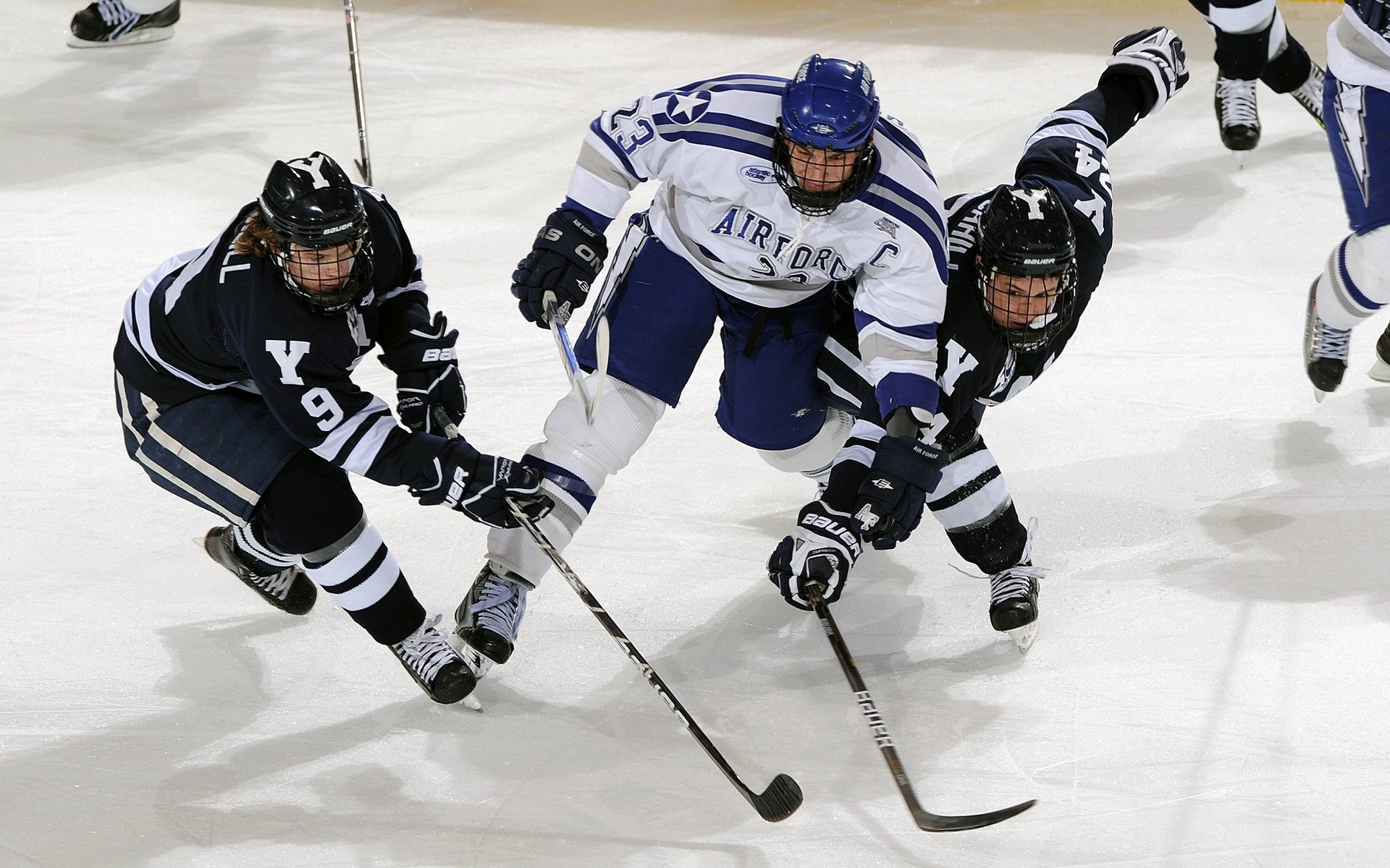 德甲球队构建动态战术模拟平台提升临场应变能力